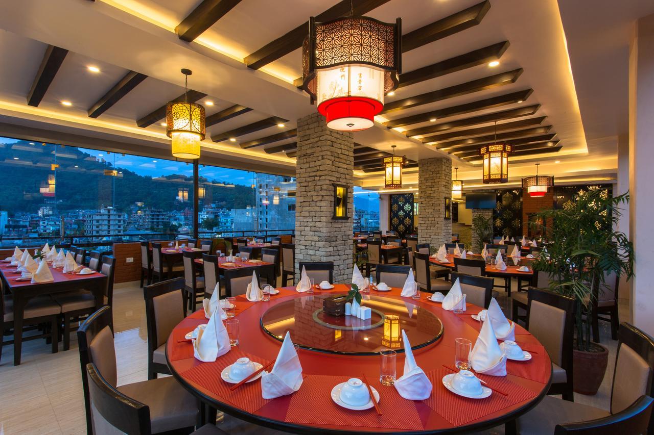 Bodhi Suites Boutique Hotel And Spa Pokhara Exteriör bild