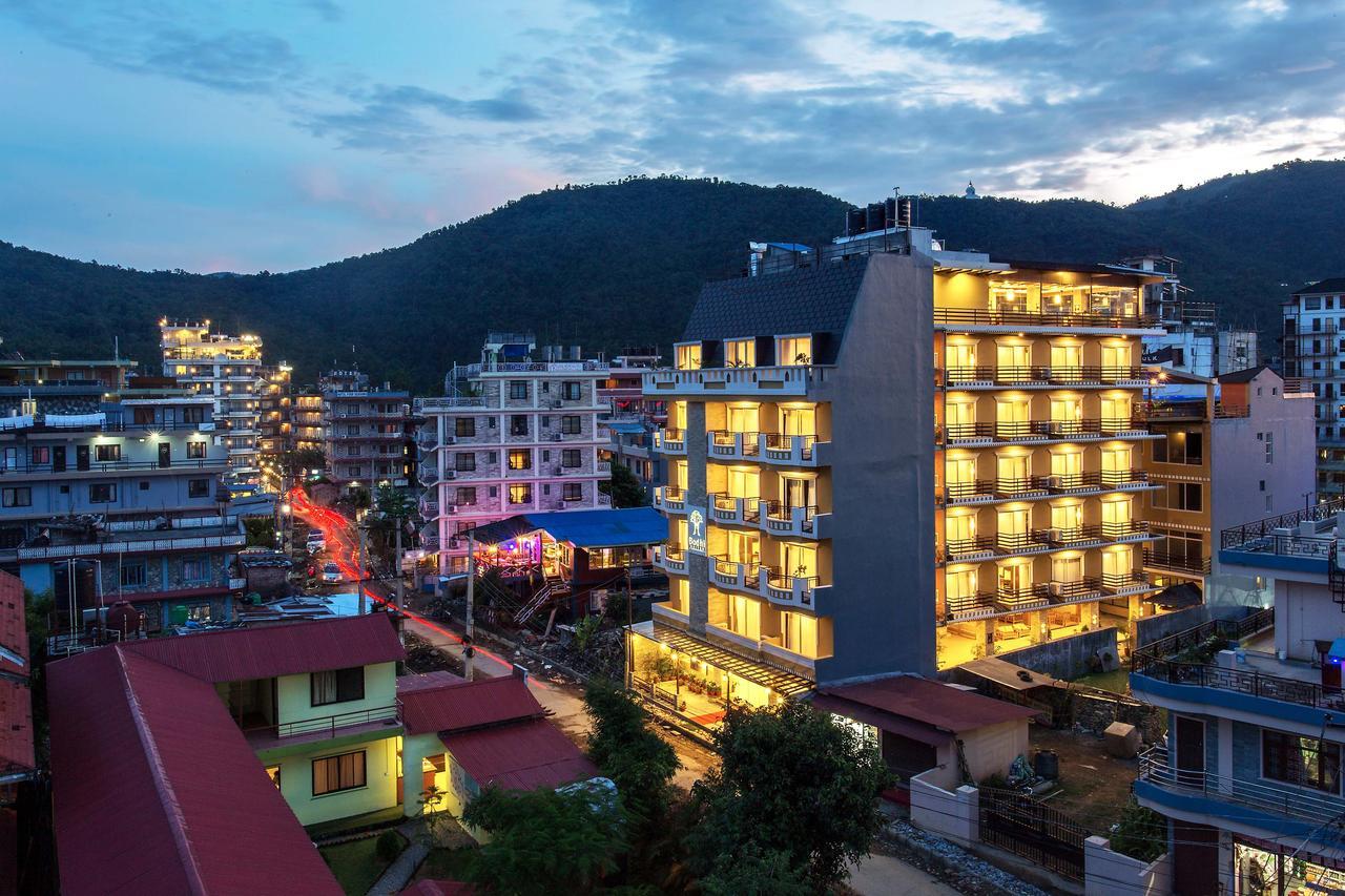 Bodhi Suites Boutique Hotel And Spa Pokhara Exteriör bild